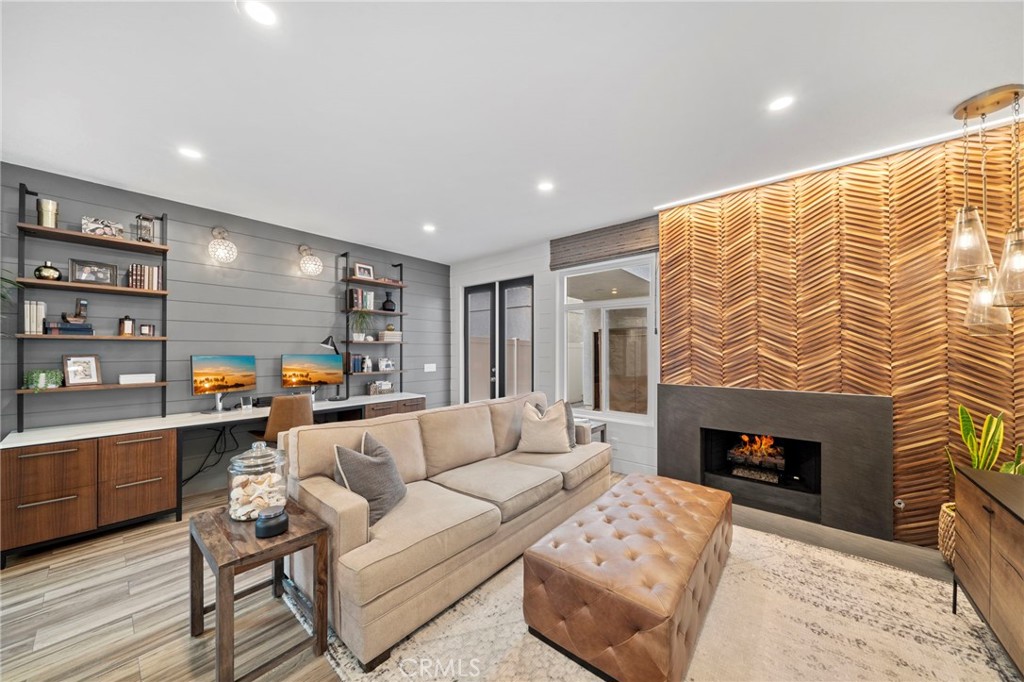 MLS #NP25176316 image #2