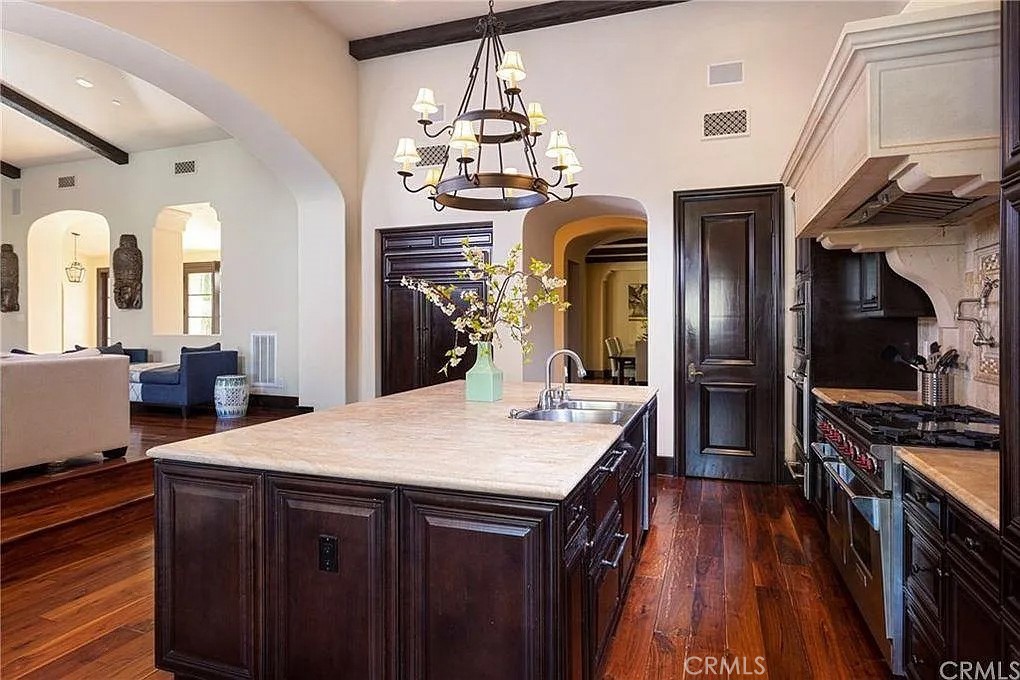 MLS #NP25178567 image #11