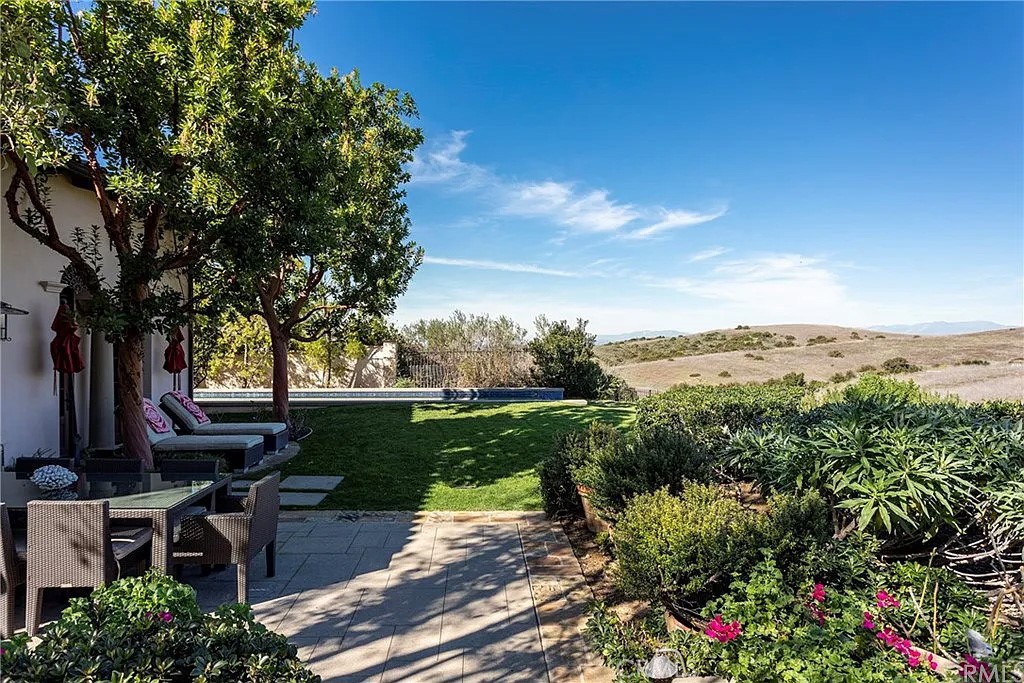 MLS #NP25178567 image #24