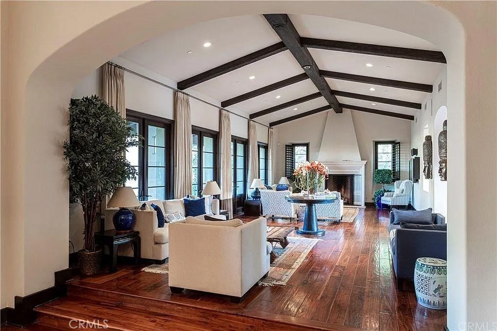 MLS #NP25178567 image #8