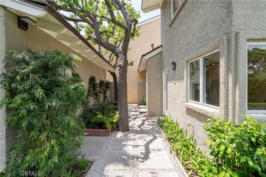 MLS #NP25181221 image #2