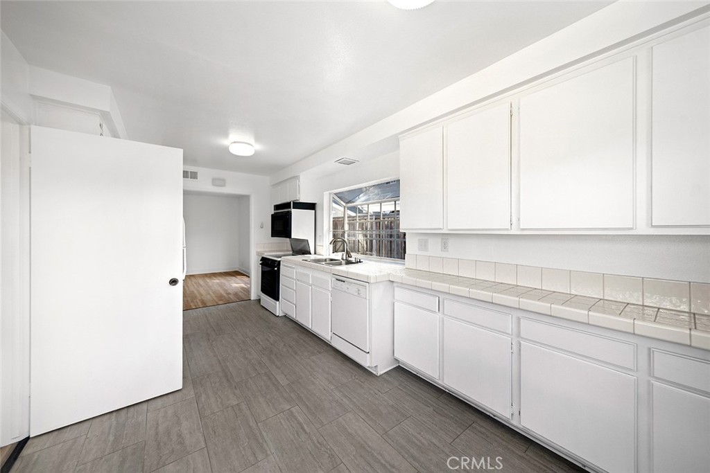 MLS #NP25183017 image #7