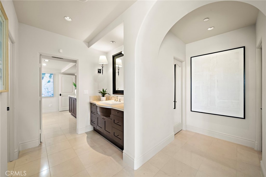 MLS #NP25183118 image #34