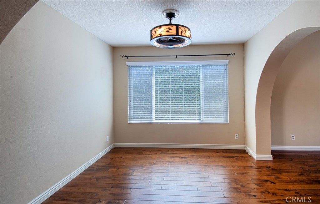 MLS #NP25183570 image #9