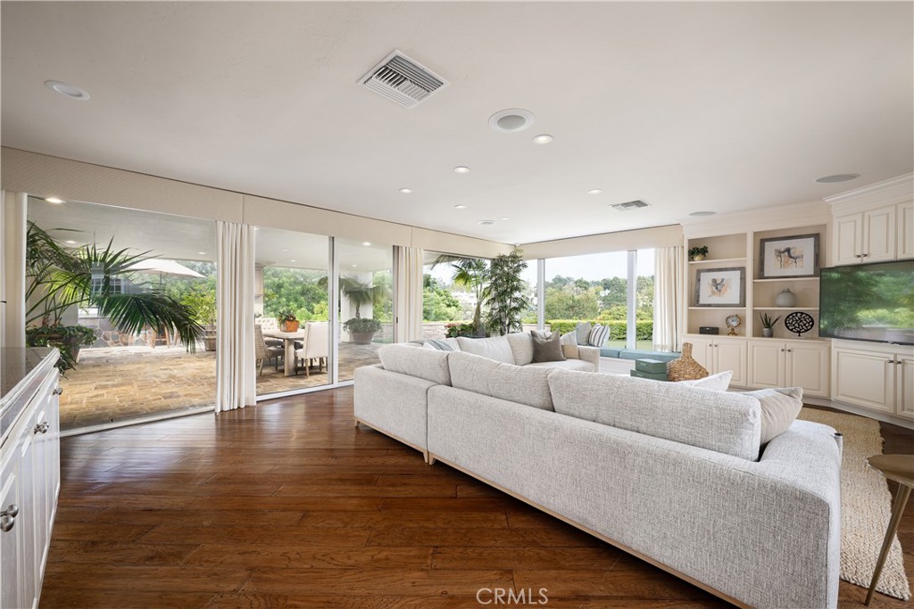 MLS #NP25184365 image #4