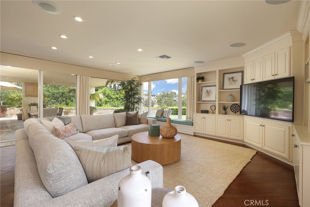 MLS #NP25184365 image #5