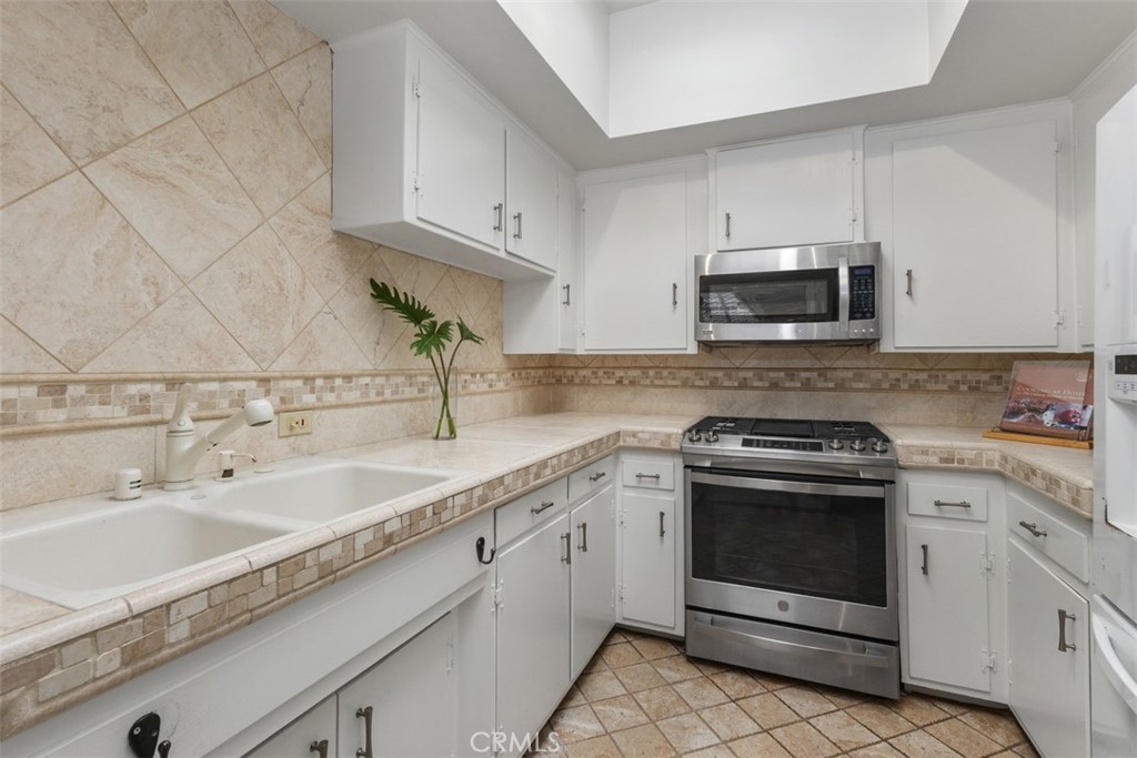 MLS #NP25184410 image #10