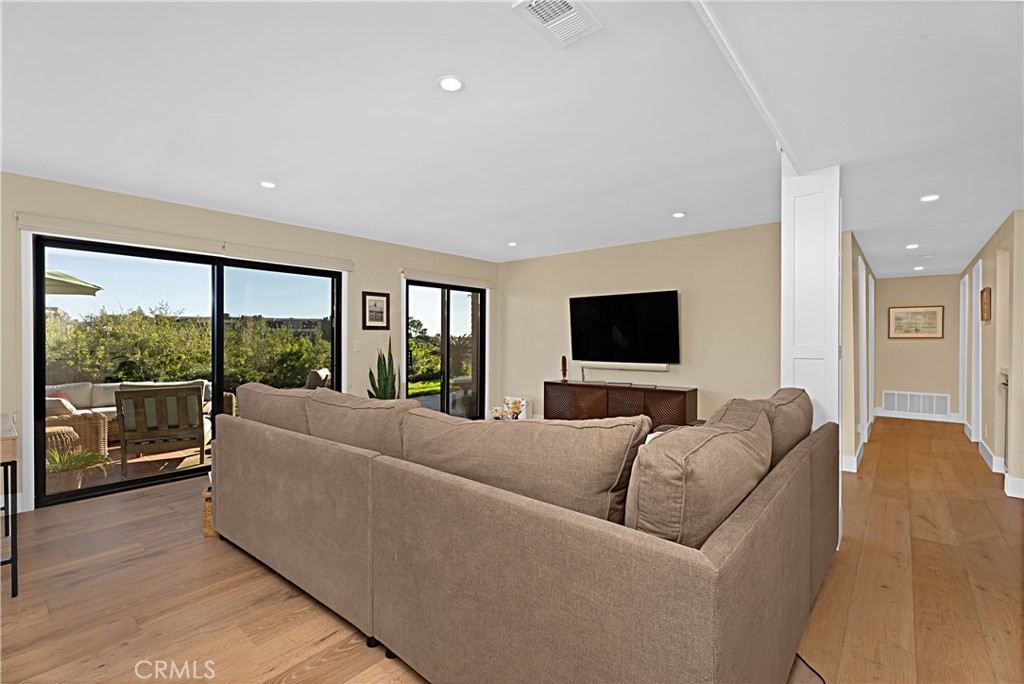 MLS #NP25185990 image #24