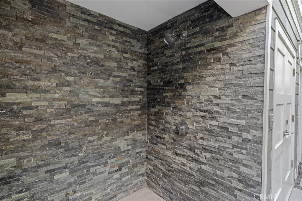 MLS #NP25188390 image #24