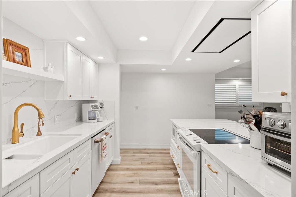 MLS #NP25190418 image #2