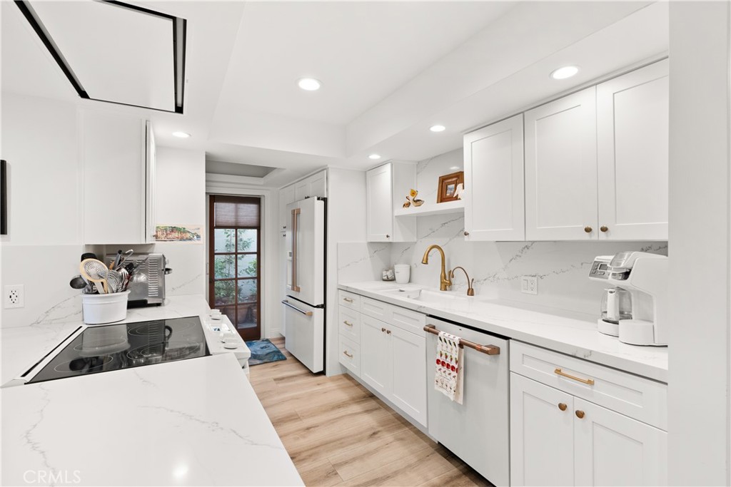 MLS #NP25190418 image #3