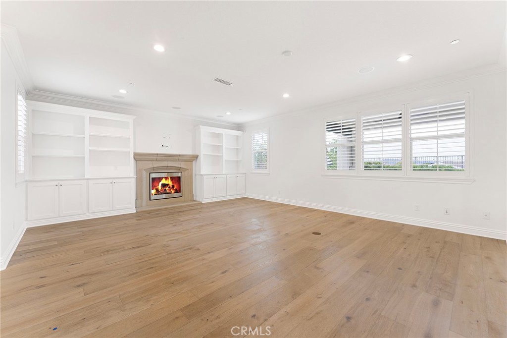 MLS #NP25190791 image #10