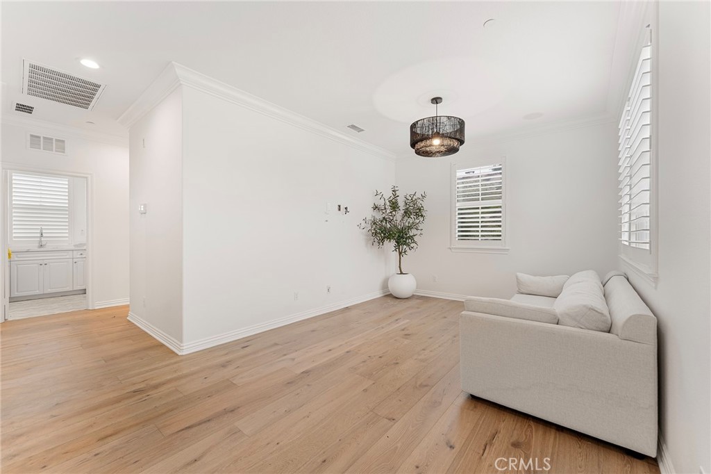 MLS #NP25190791 image #22