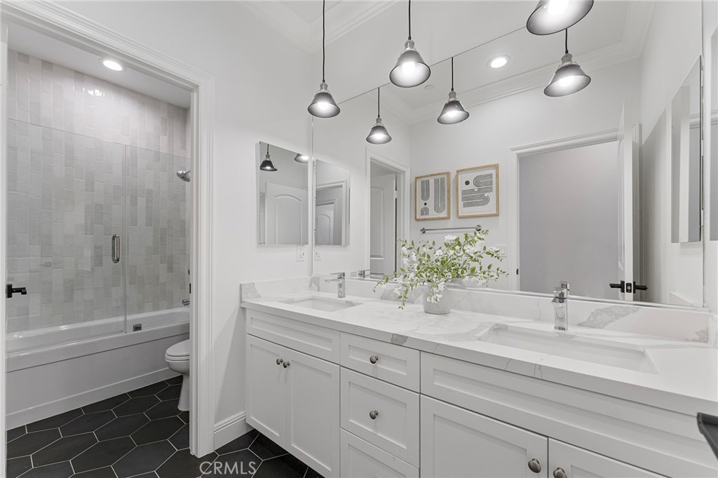 MLS #NP25190791 image #32