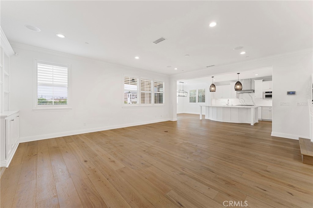 MLS #NP25190791 image #6