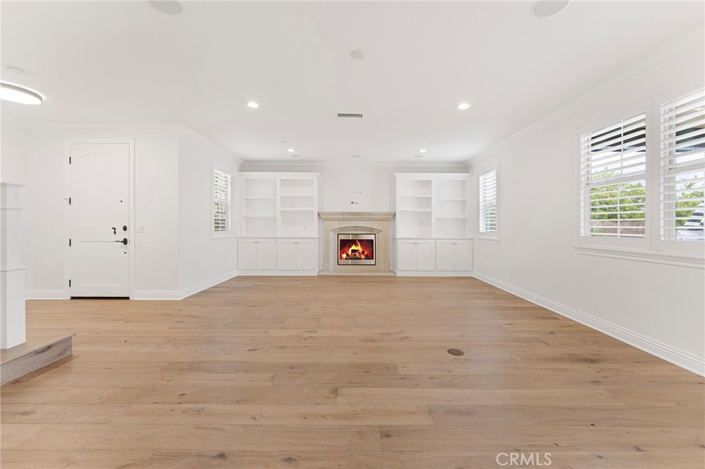 MLS #NP25190791 image #9