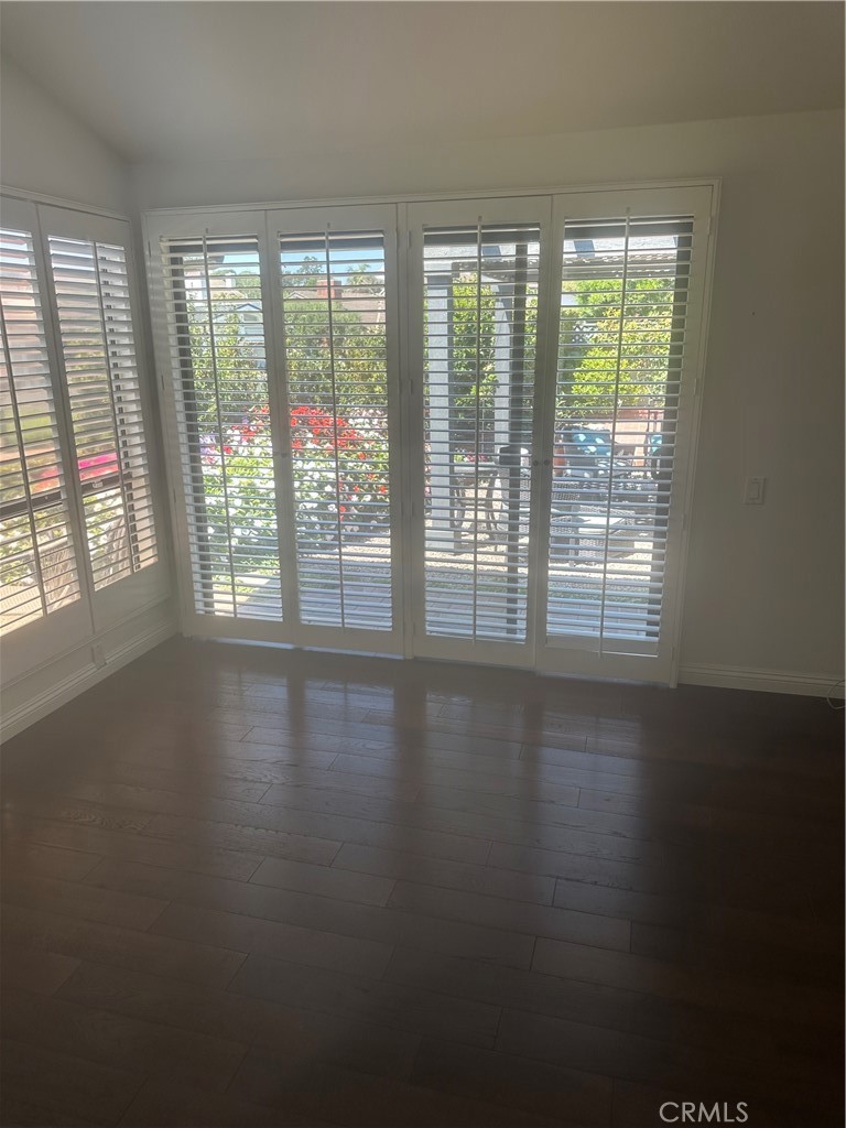 MLS #NP25191136 image #11