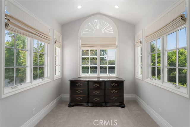 MLS #NP25191228 image #32