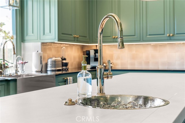 MLS #NP25191850 image #10