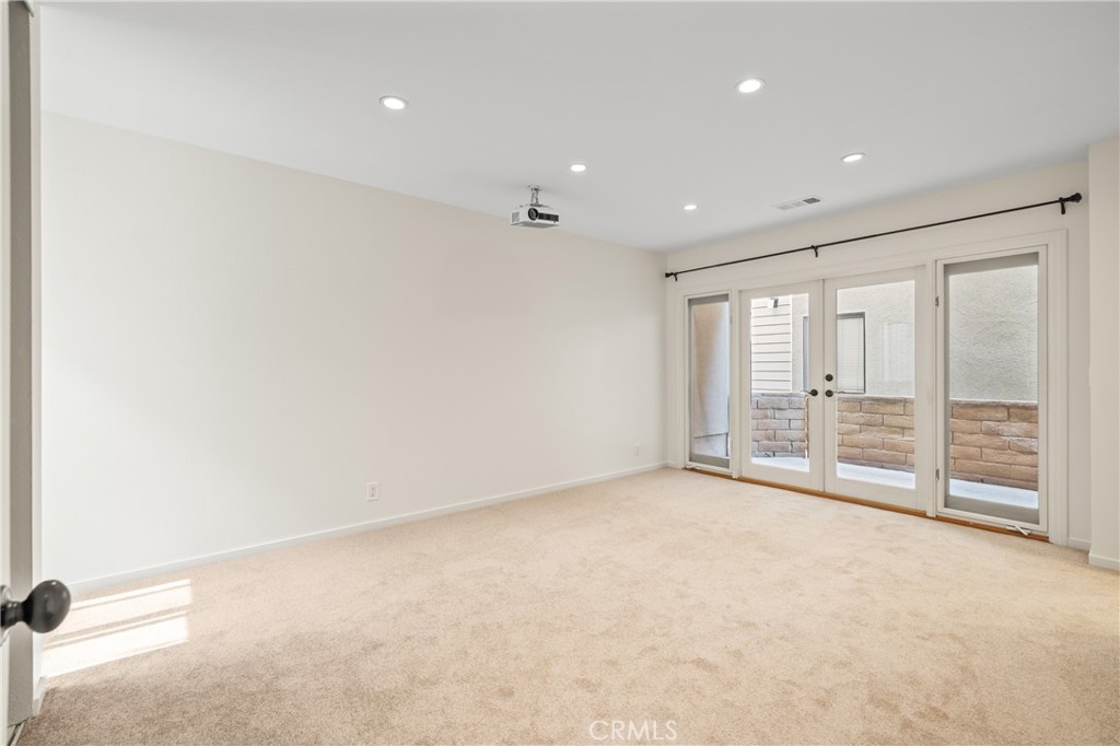 MLS #NP25192312 image #4