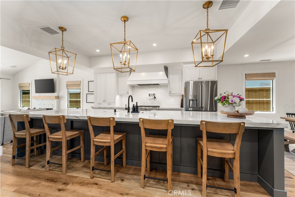 MLS #NP25192580 image #10