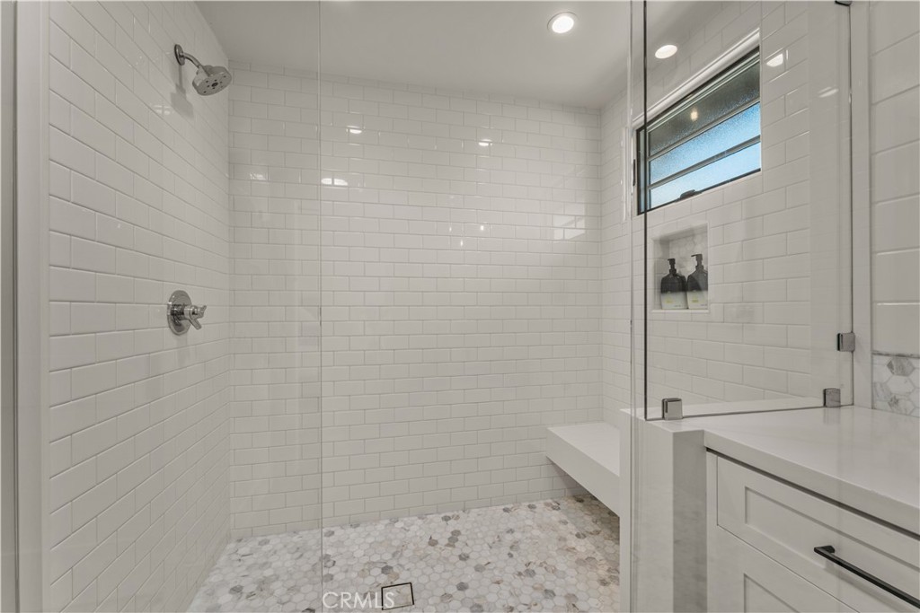 MLS #NP25192580 image #25