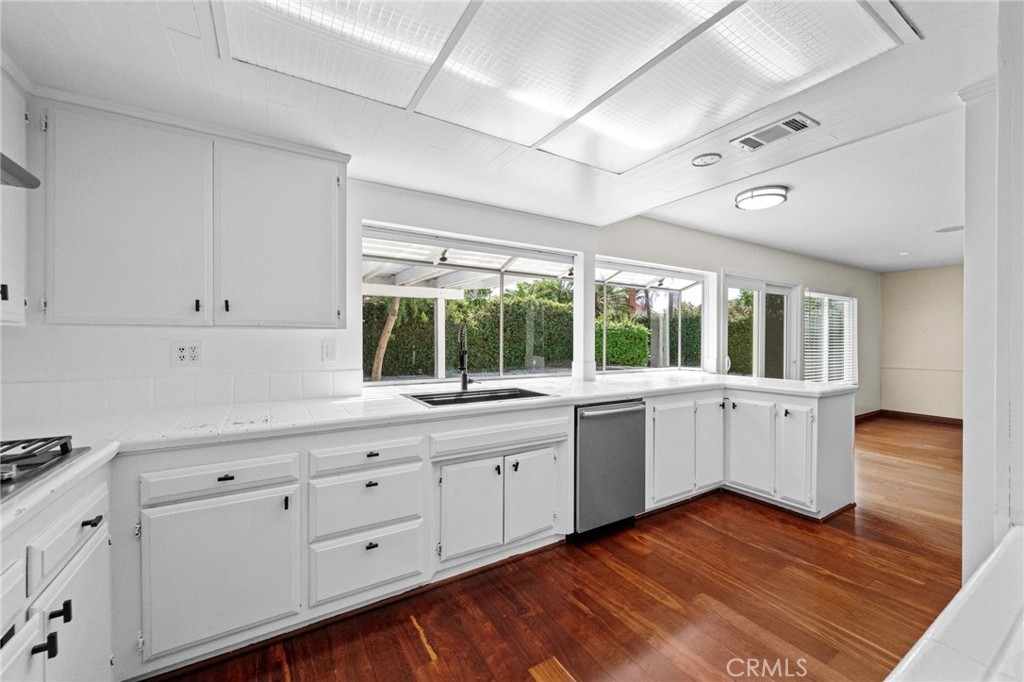 MLS #NP25193354 image #17