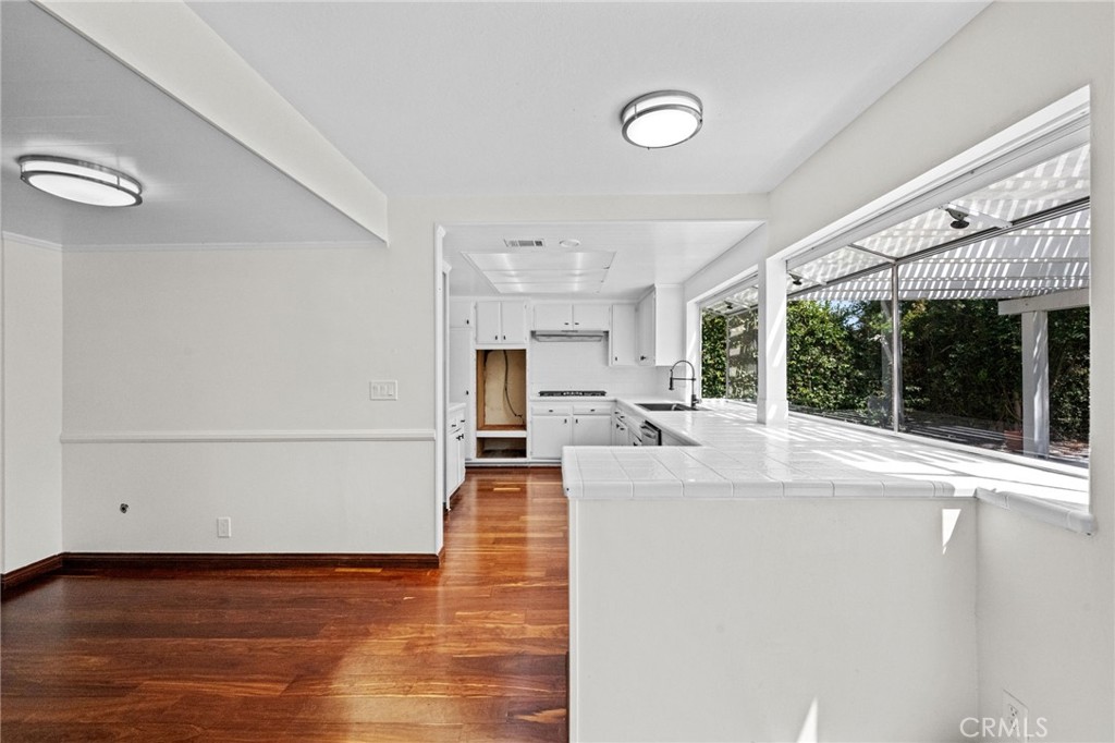 MLS #NP25193354 image #20