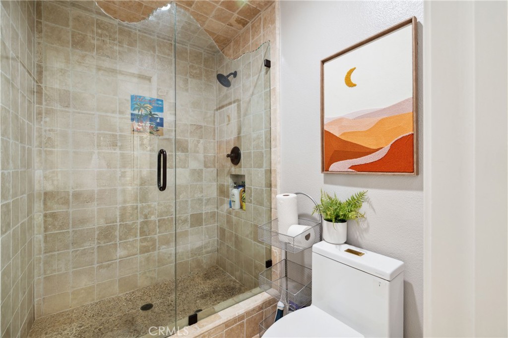 MLS #NP25195799 image #9