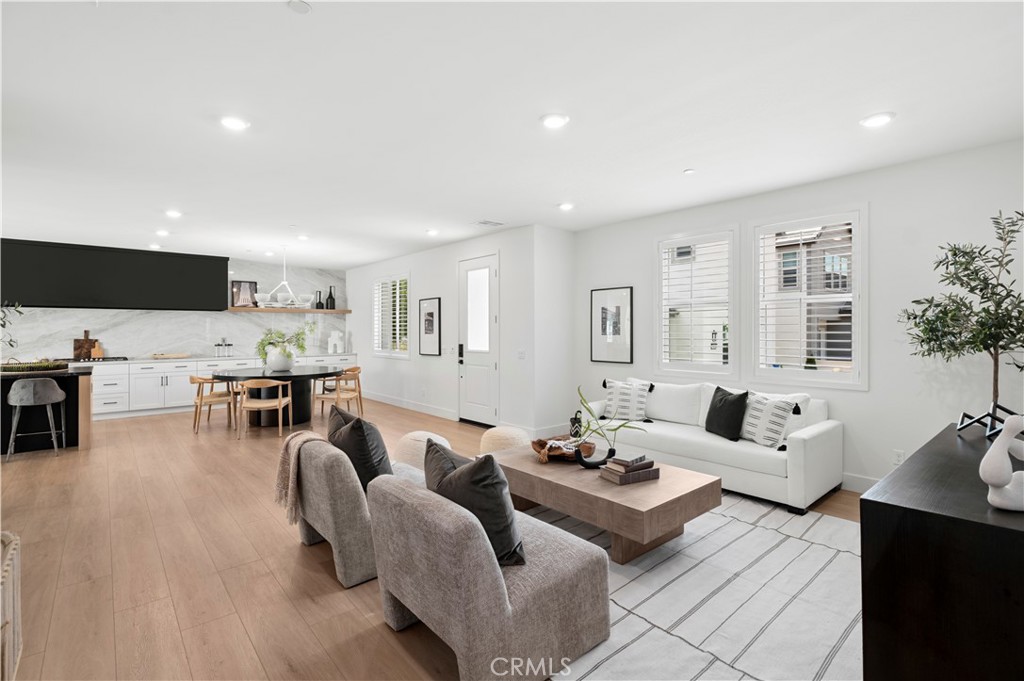 MLS #NP25196022 image #2