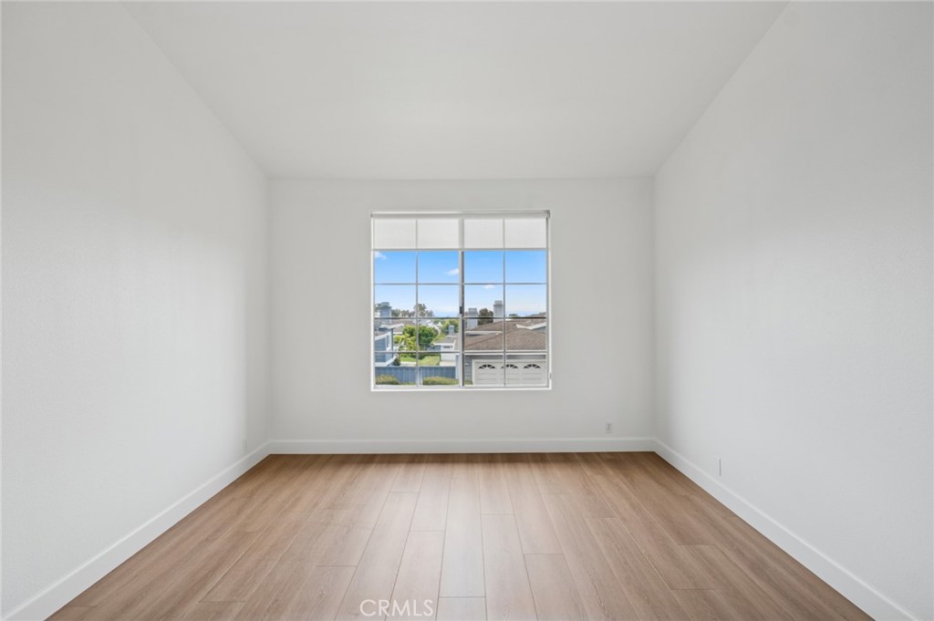 MLS #NP25196845 image #16