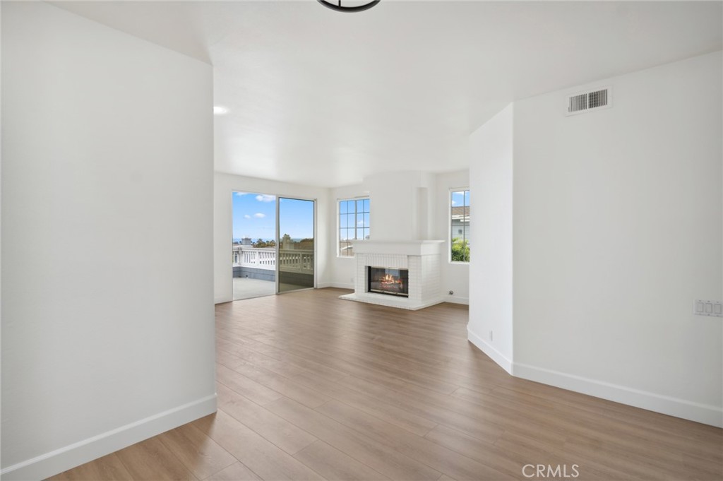 MLS #NP25196845 image #5