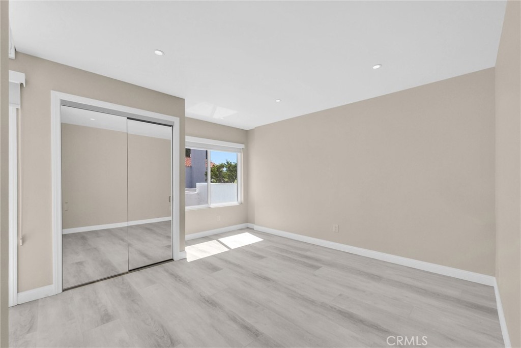 MLS #NP25198040 image #8