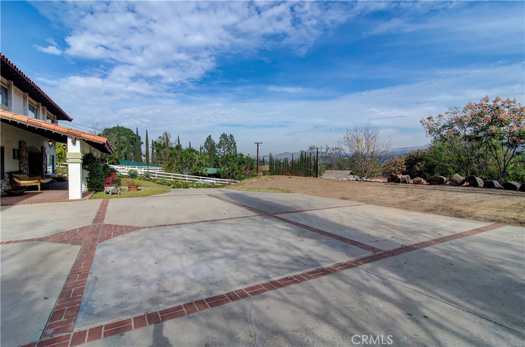 MLS #NP25198583 image #8