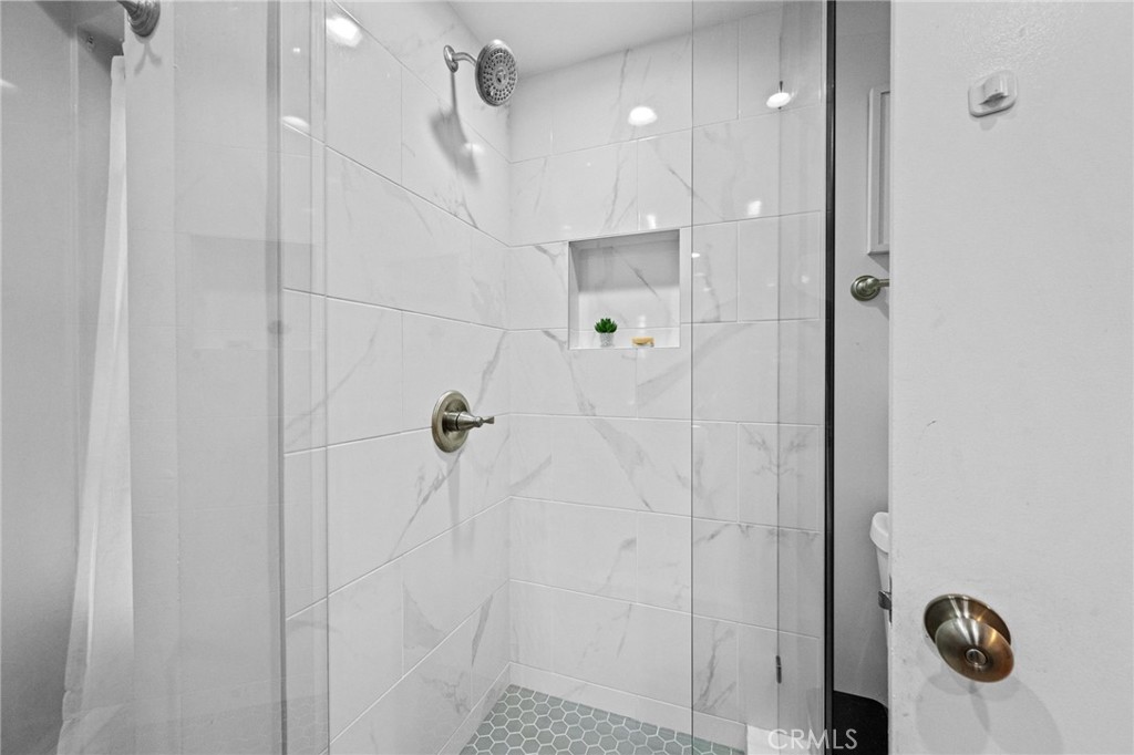 MLS #NP25200093 image #11