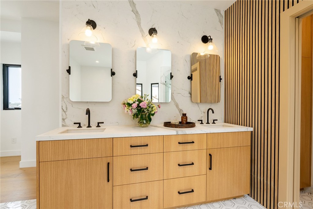 MLS #NP25200659 image #41