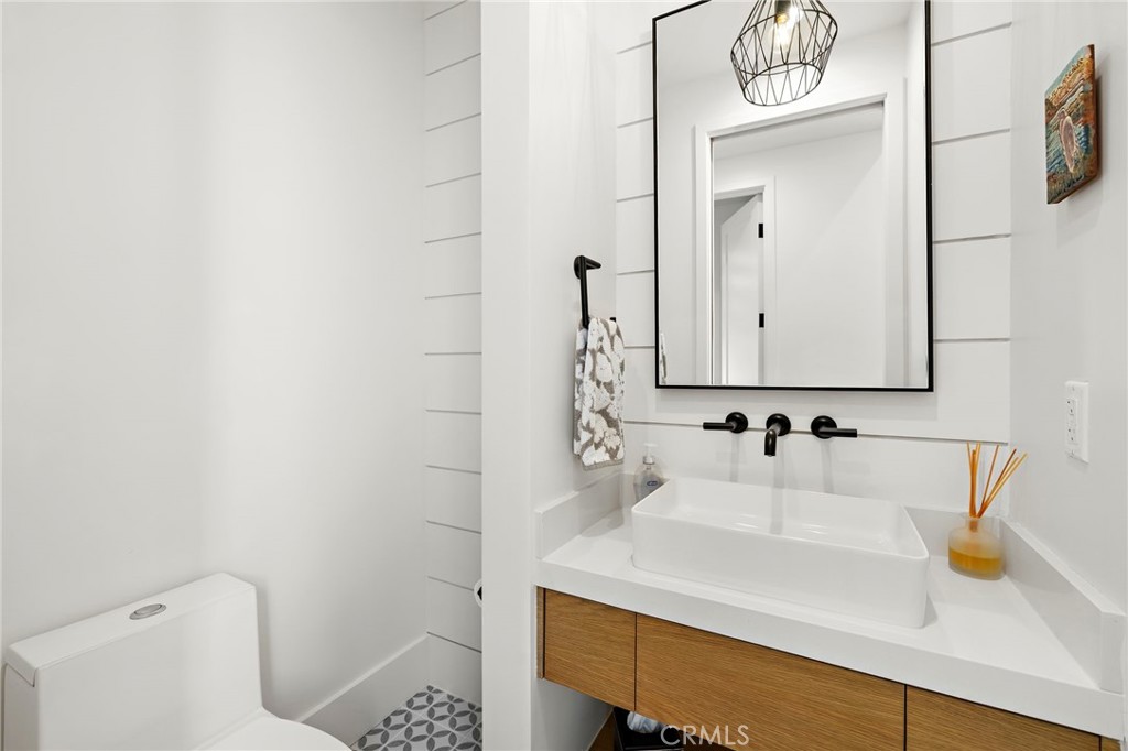 MLS #NP25200745 image #9