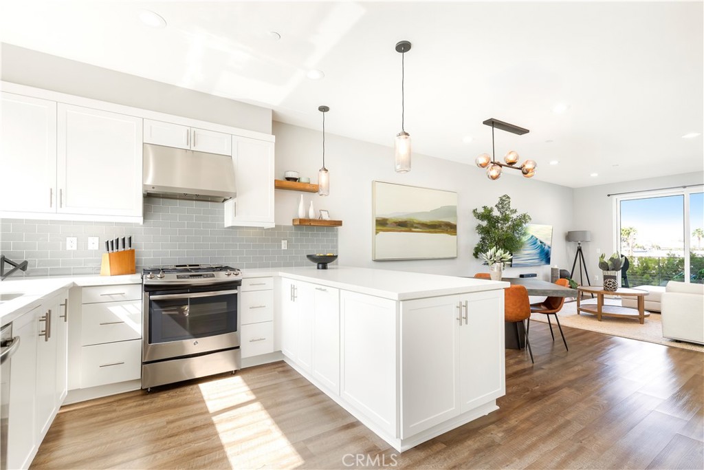 MLS #NP25206618 image #1