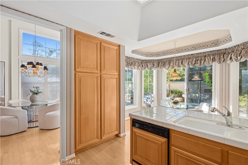 MLS #NP25214196 image #6