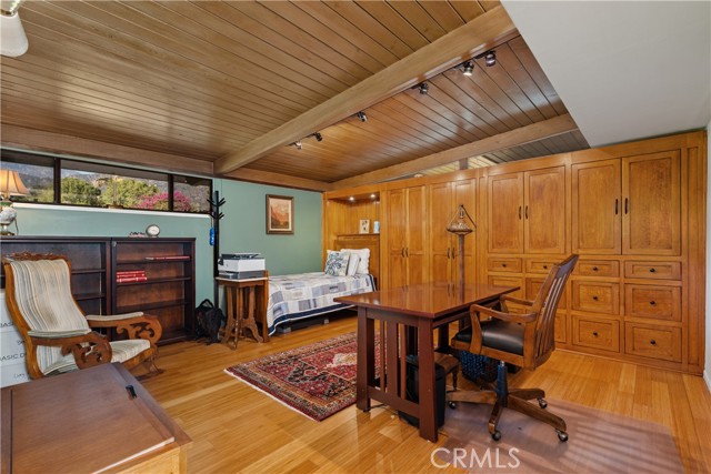 MLS #NP25214306 image #25