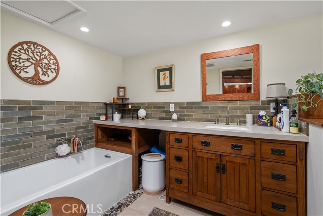 MLS #NP25214306 image #26