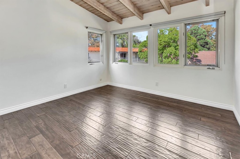 MLS #NP25214353 image #24