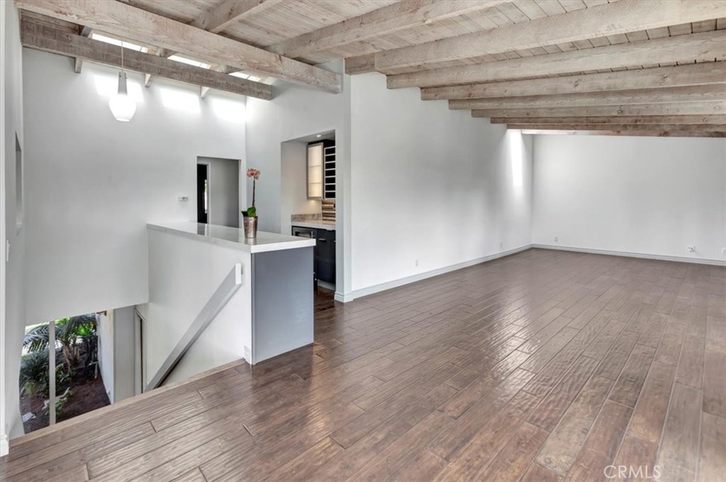 MLS #NP25214353 image #6