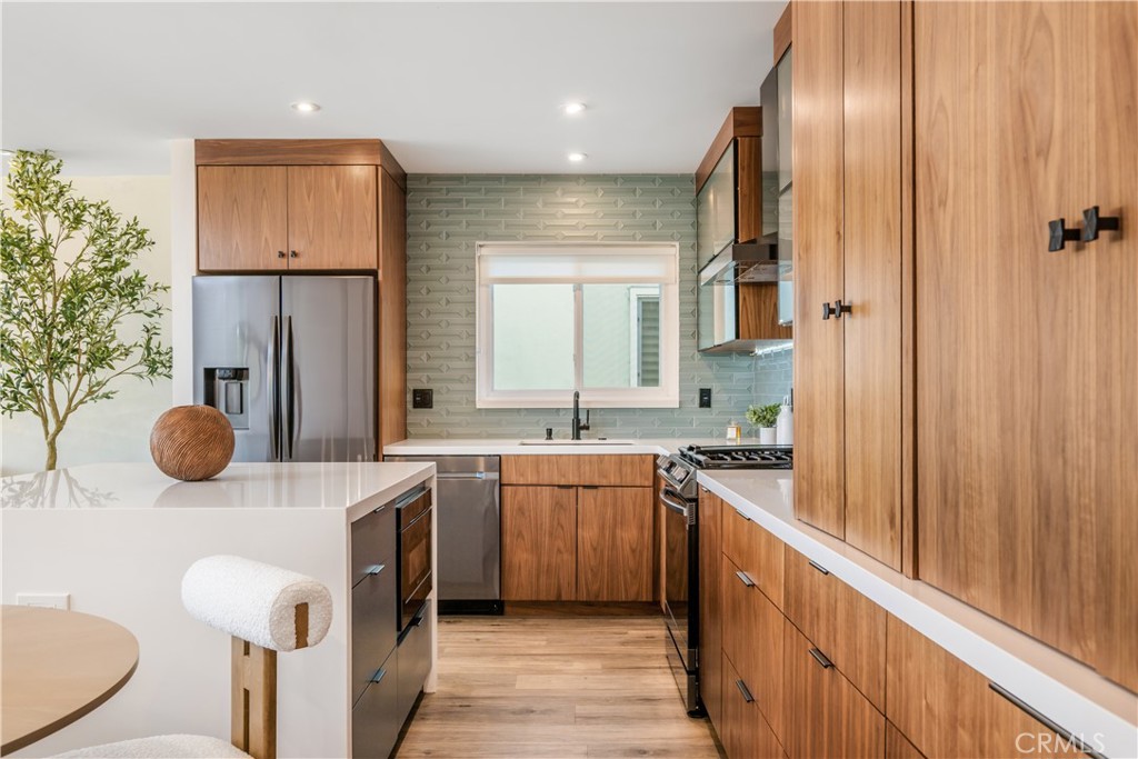 MLS #NP25215052 image #6