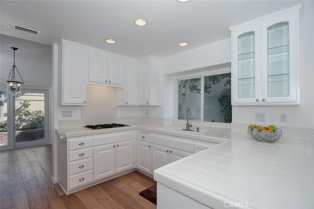 MLS #NP25216167 image #6