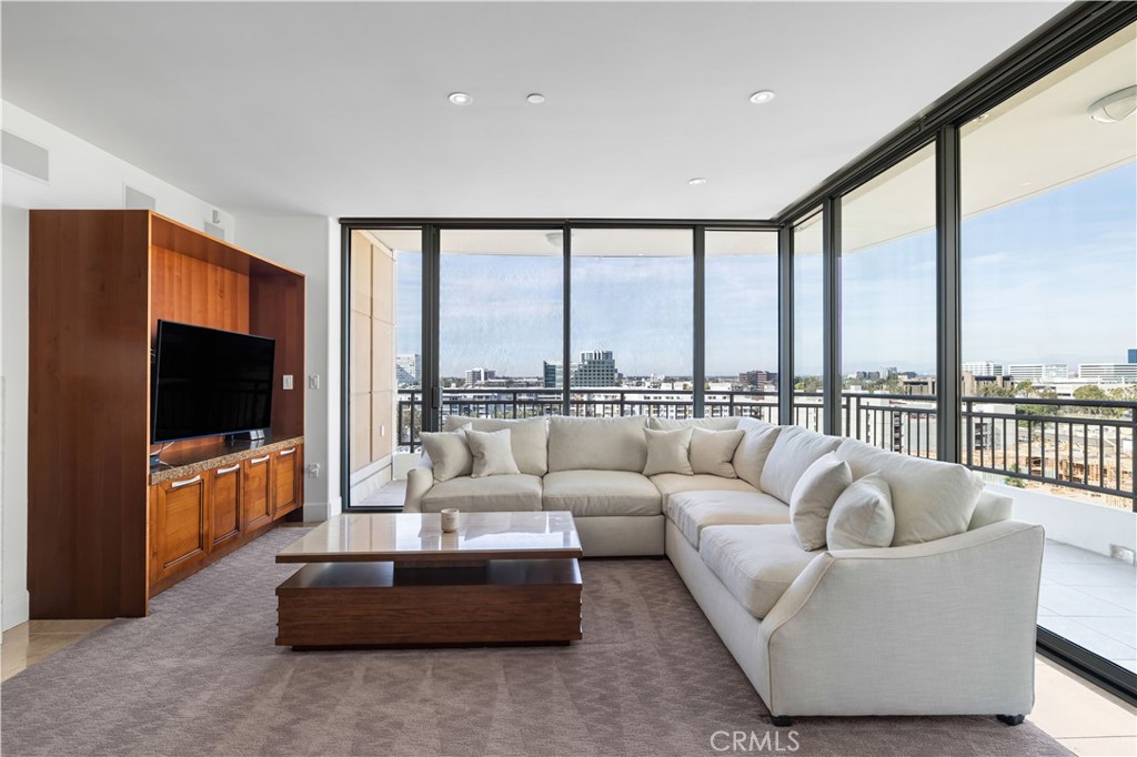 MLS #NP25217763 image #4