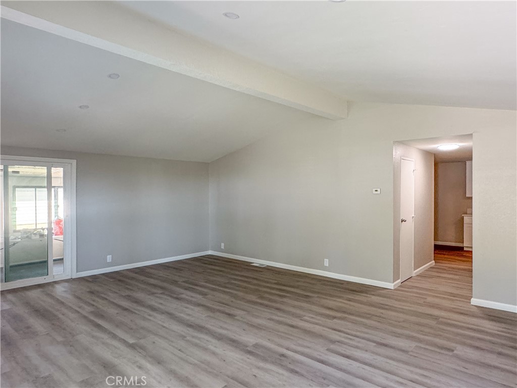 MLS #NP25218860 image #5