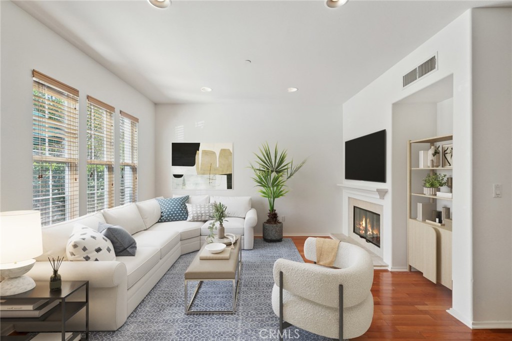 MLS #NP25218880 image #2