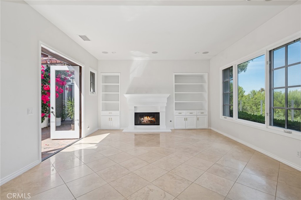 MLS #NP25218965 image #10