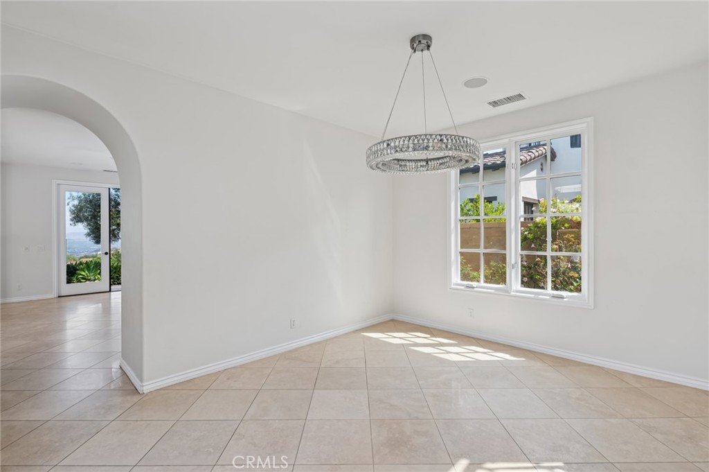 MLS #NP25218965 image #14